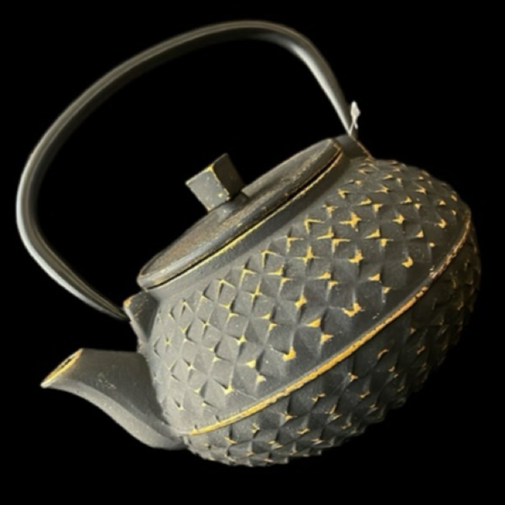 Black and Gold Coast Iron Teapot